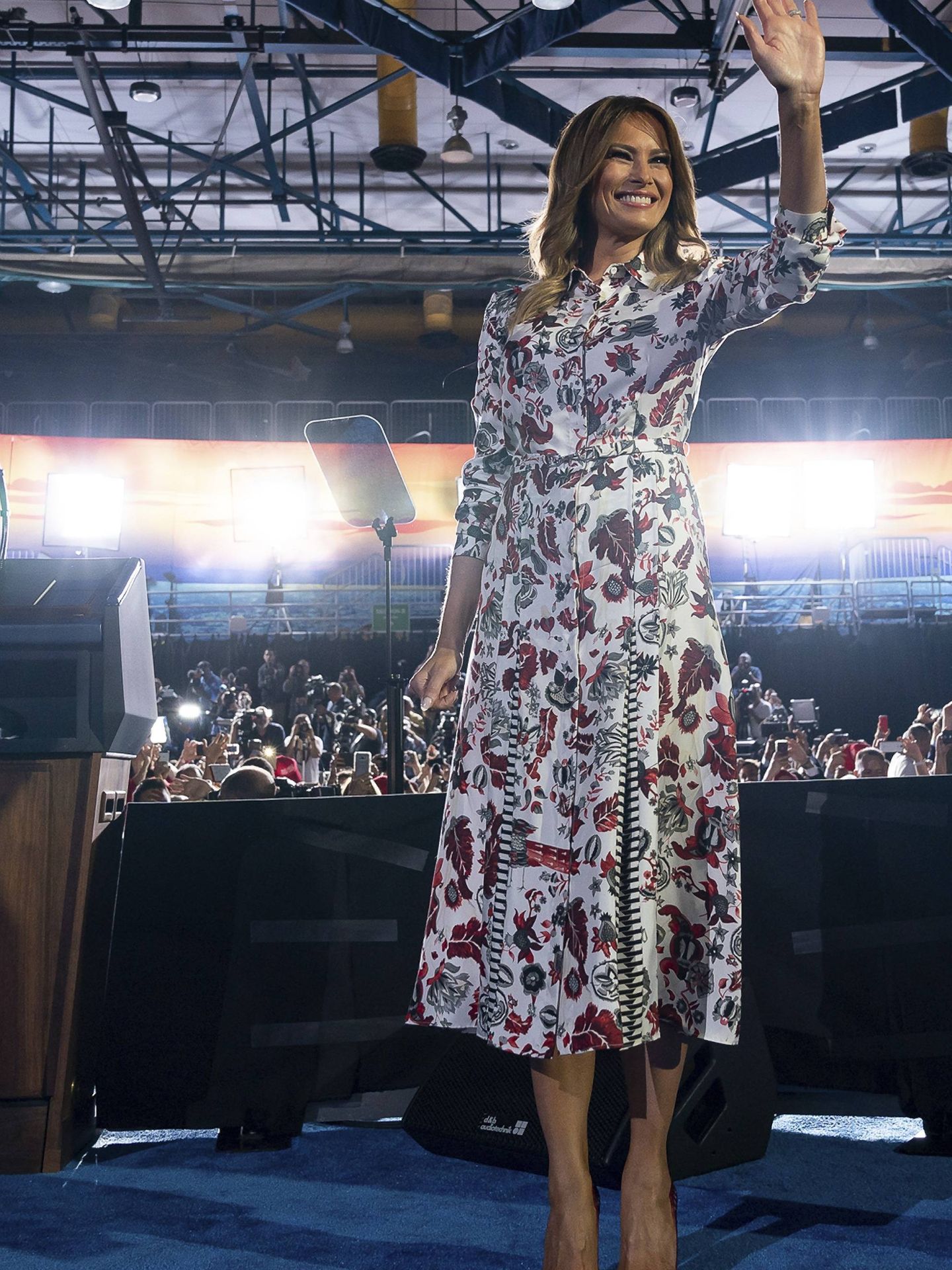 Melania Trump, vestida de Gabriela Hearst en un acto político. (Cordon Press)