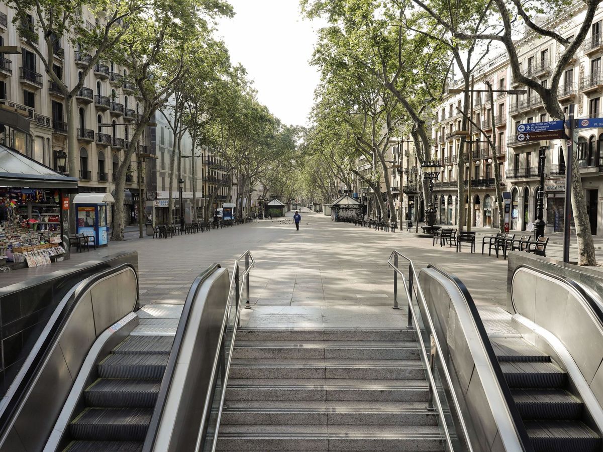 Foto: Vista de Las Rablas, en el centro de Barcelona, el domingo. (EFE)