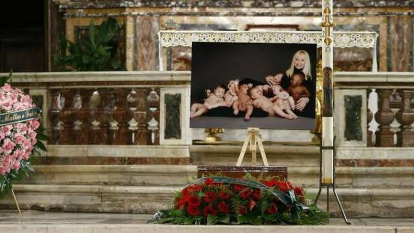 Foto del funeral de la artista. (CP)