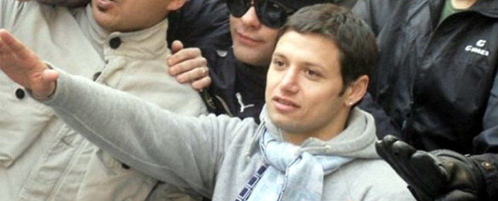 Foto: Multan a Mauro Zárate por haber animado a su equipo con un saludo fascista