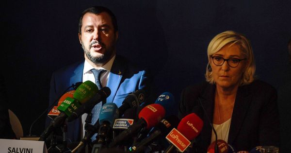 Foto: La ultraderechista francesa Marine Le Pen (d) y el ministro italiano del Interior, Matteo Salvini (i), ofrecen una rueda de prensa en Roma. (EFE)