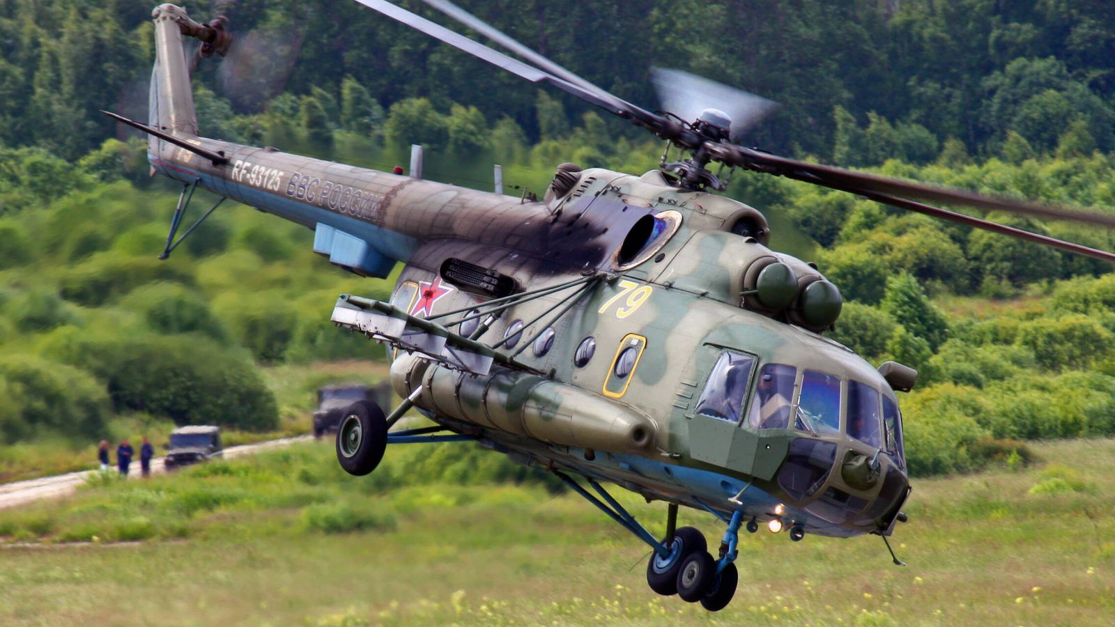 Helicóptero de maniobra Mil Mi-8. (Dmitry Terekhov)