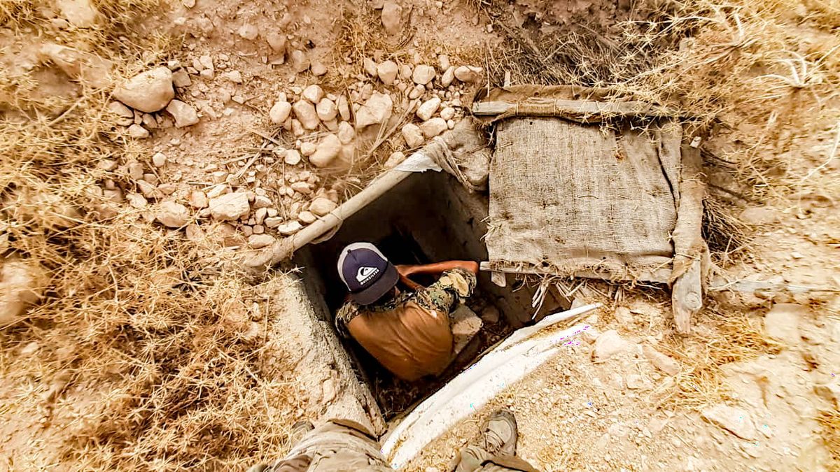 Españoles excavando como topos en una colosal fortaleza bajo las montañas de Irak