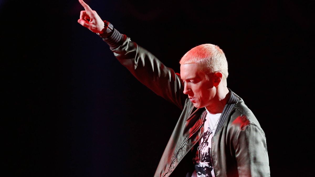 Por qué unos hackers españoles han hecho TT a Eminem, Ariana Grande o Justin Bieber en Twitter