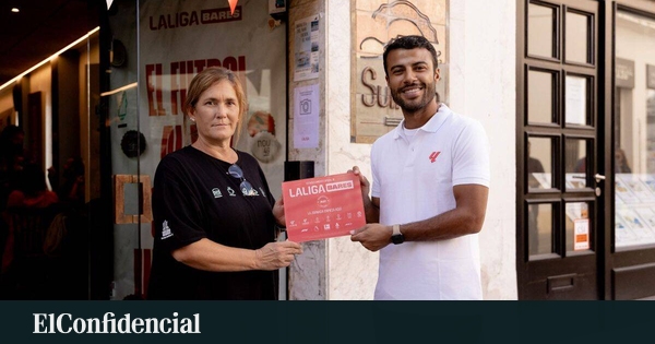 LALIGA BARES lleva la emoción de ELCLÁSICO a Sant Pol de Mar con la visita de Rafinha Alcántara