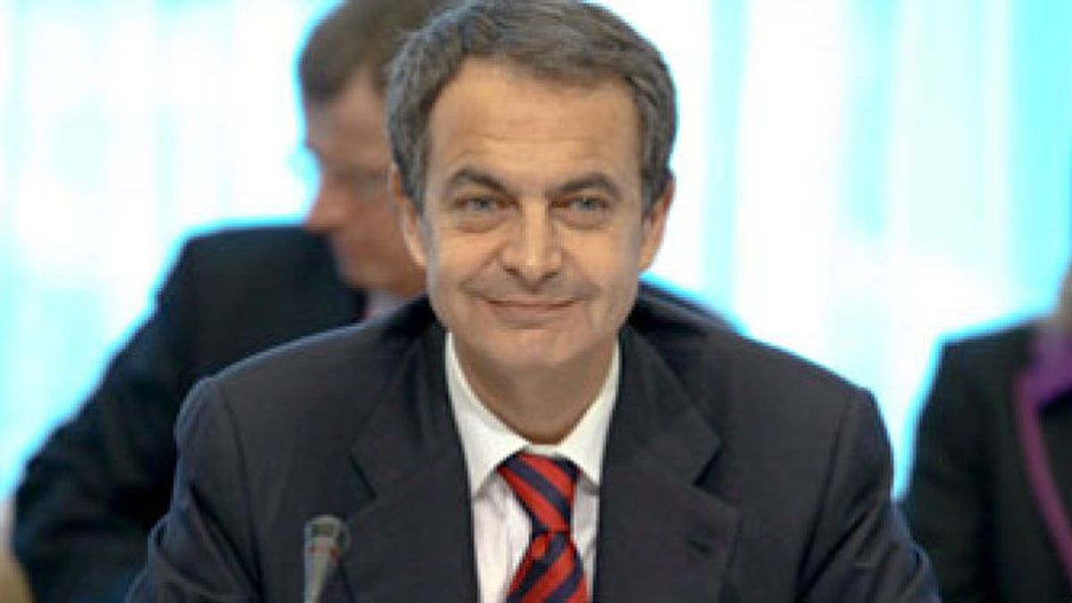 Zapatero exige responsabilidad a Rajoy porque sabe que Mayor Oreja miente