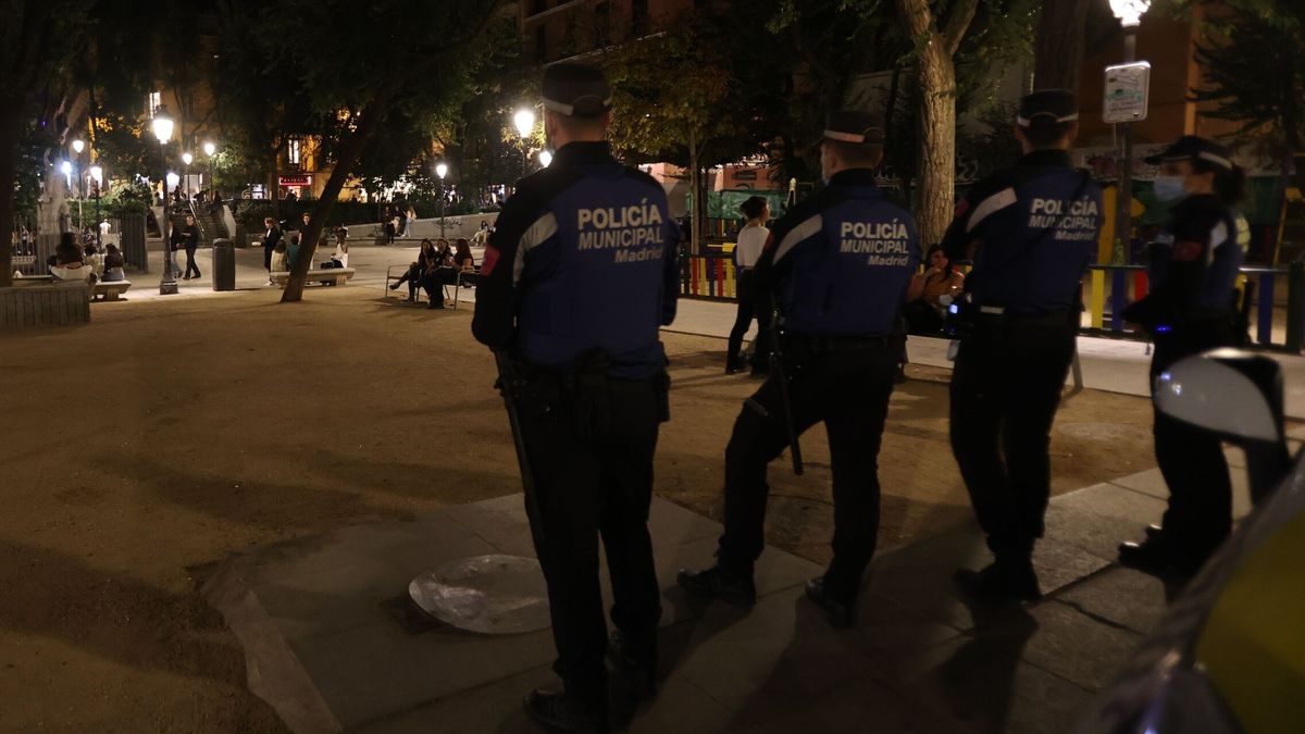 Cuatro detenidos la noche del domingo en Madrid en el operativo contra los botellones