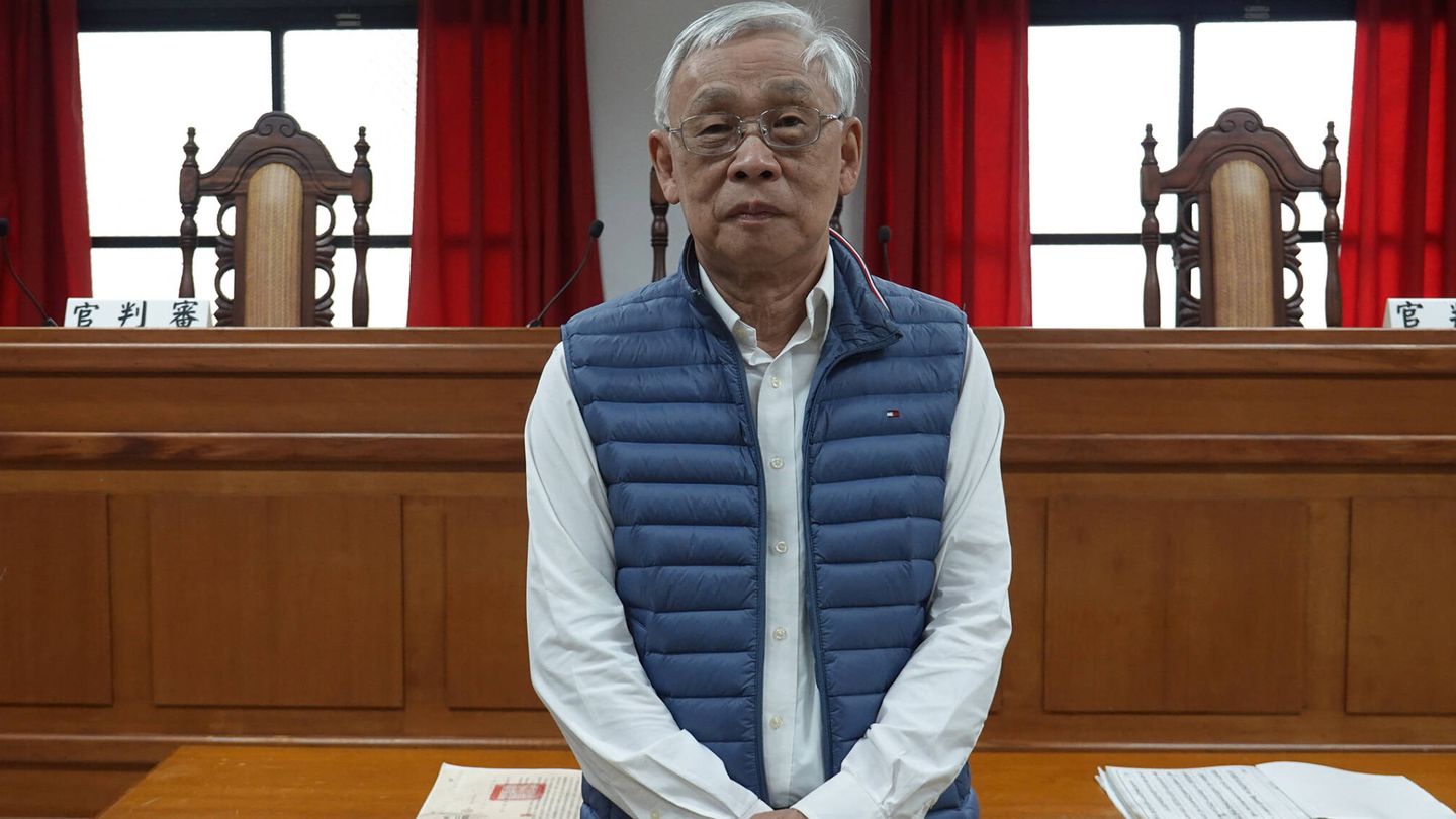 Fred Chin en la misma sala en la que le condenaroìn en la prisioìn de Taipei. (J. B)
