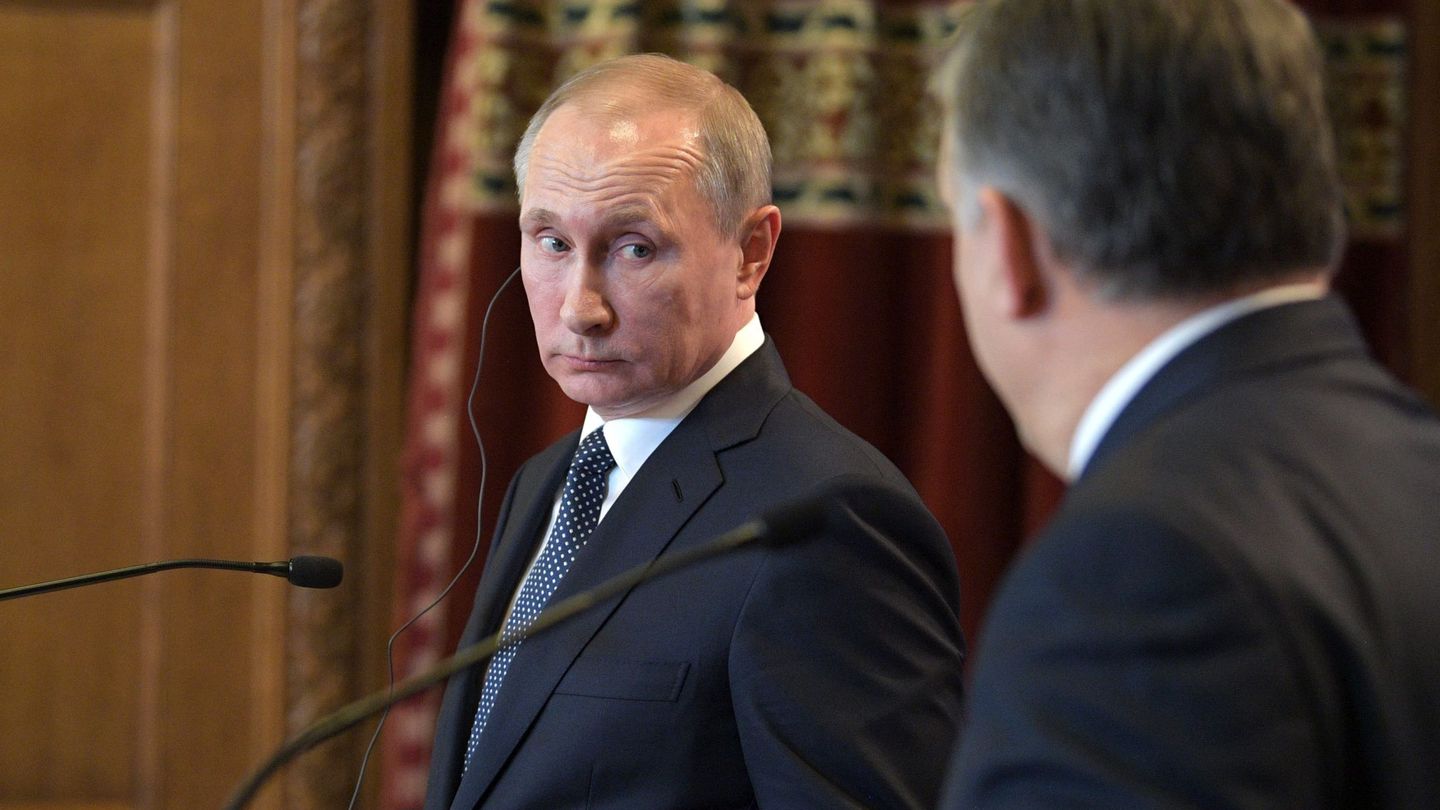 Vladimir Putin consiguió un anillo de campeón de una forma muy sospechosa (EFE)