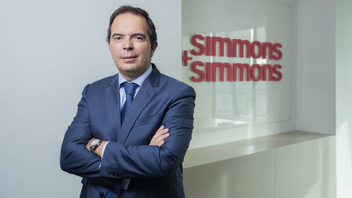 Simmons & Simmons refuerza su área de M&A con un nuevo socio: Francisco de León 