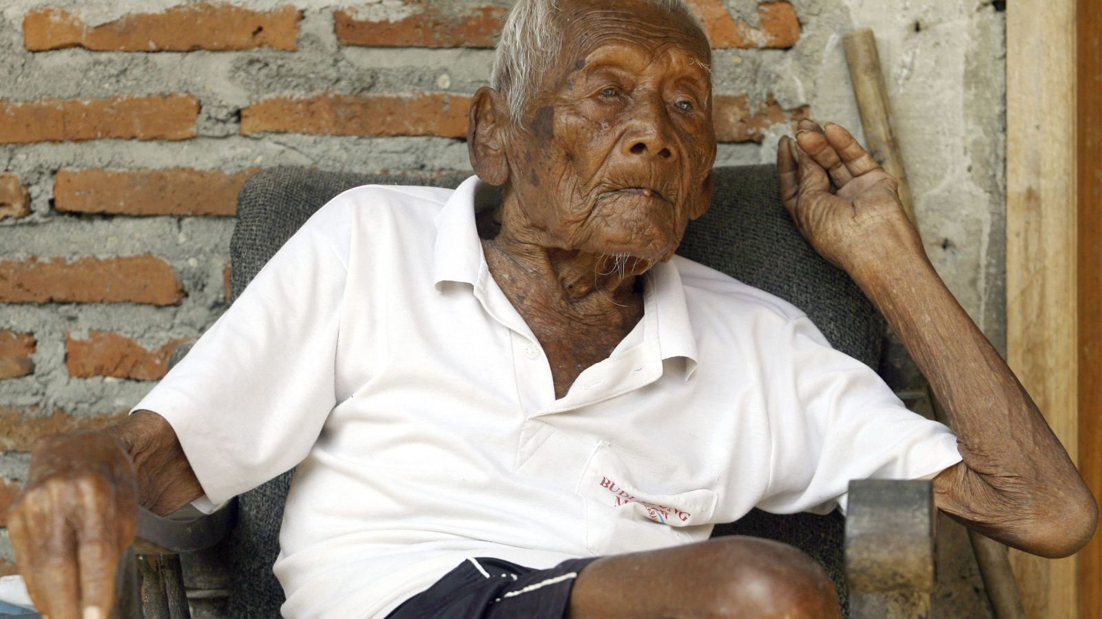 Foto: El hombre que sostiene ser el más longevo del mundo. (EFE)