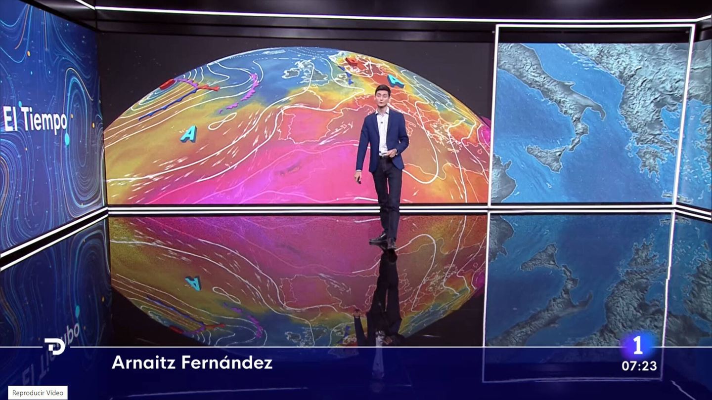 Arnaitz Fernández, adelante la información meteorológica en el 'Telediario'. (TVE)