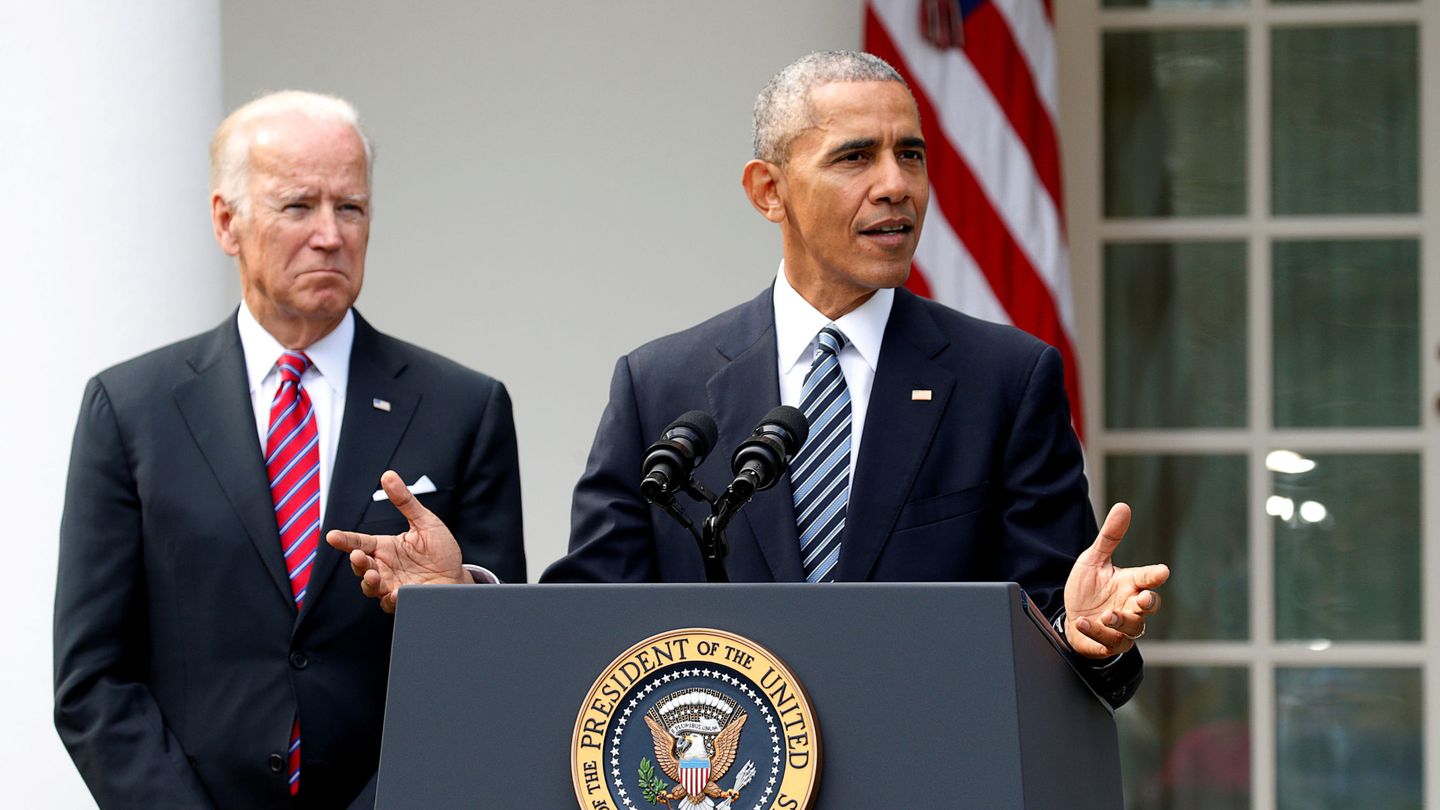 Obama junto a Joe Biden. (Reuters)