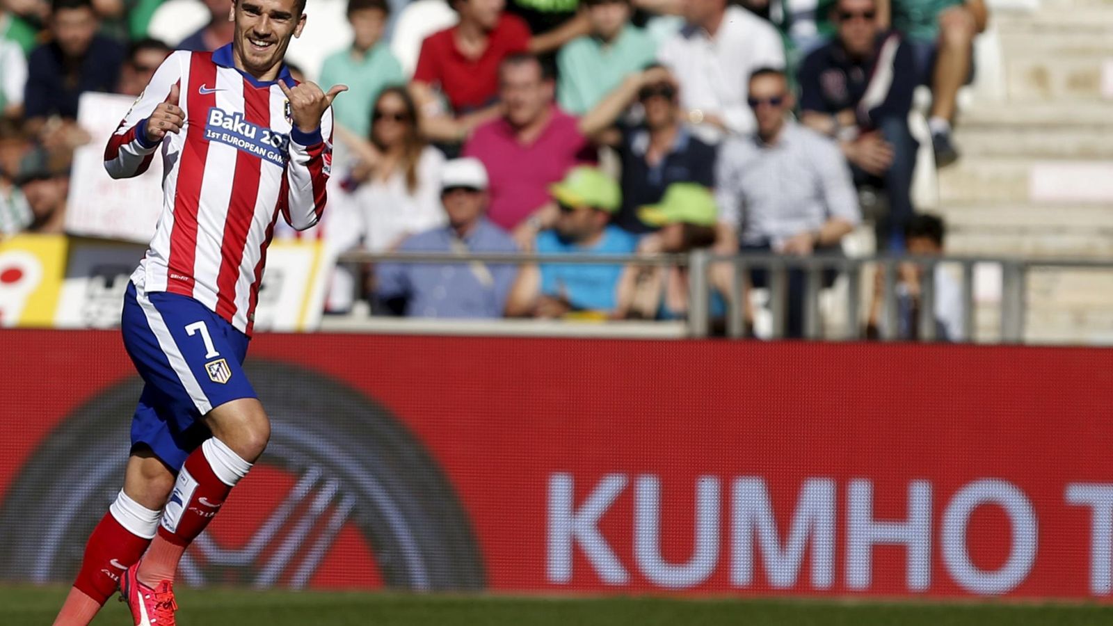 Foto: Griezmann celebra el gol que abrió el camino del triunfo del Atlético en Córdoba (Reuters)