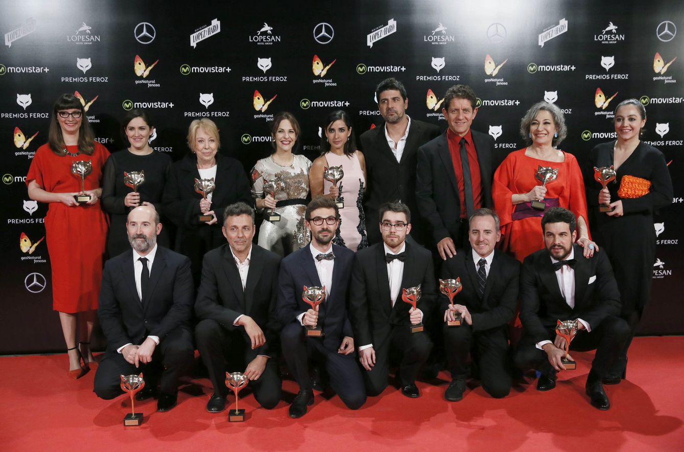 Foto de familia de todos los ganadores de los premios Feroz (Efe)