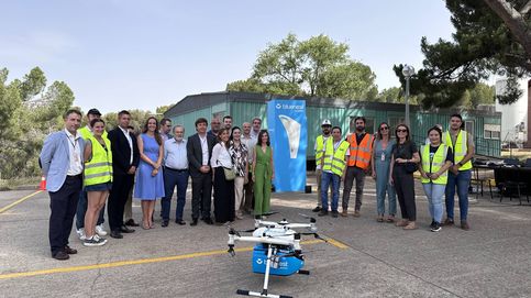 Cinco kilos de material sanitario transportados con un dron: No hay nada así en España