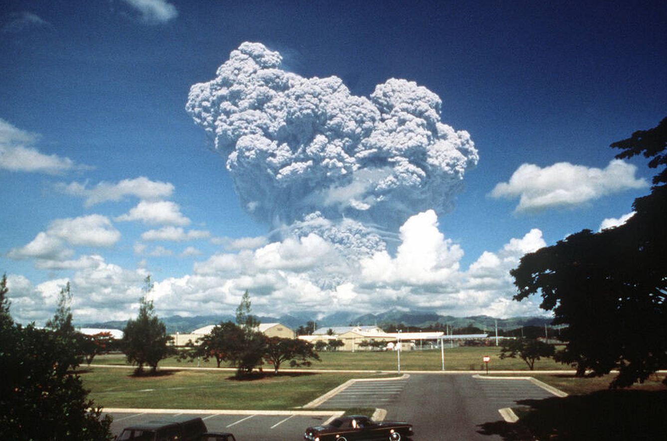 Erupción del Monte Pinatubo en 1991. (U.S. National Archives)
