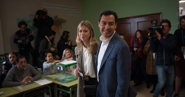 Foto: Villena y su marido, votando en las elecciones andaluzas. (CP)