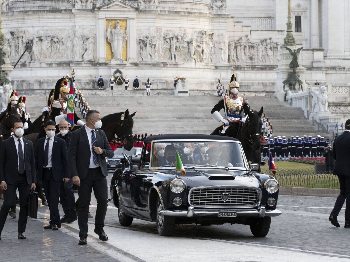 El presidente de la República italiana utiliza aún el Lancia Flaminia Presidencial de 1961.