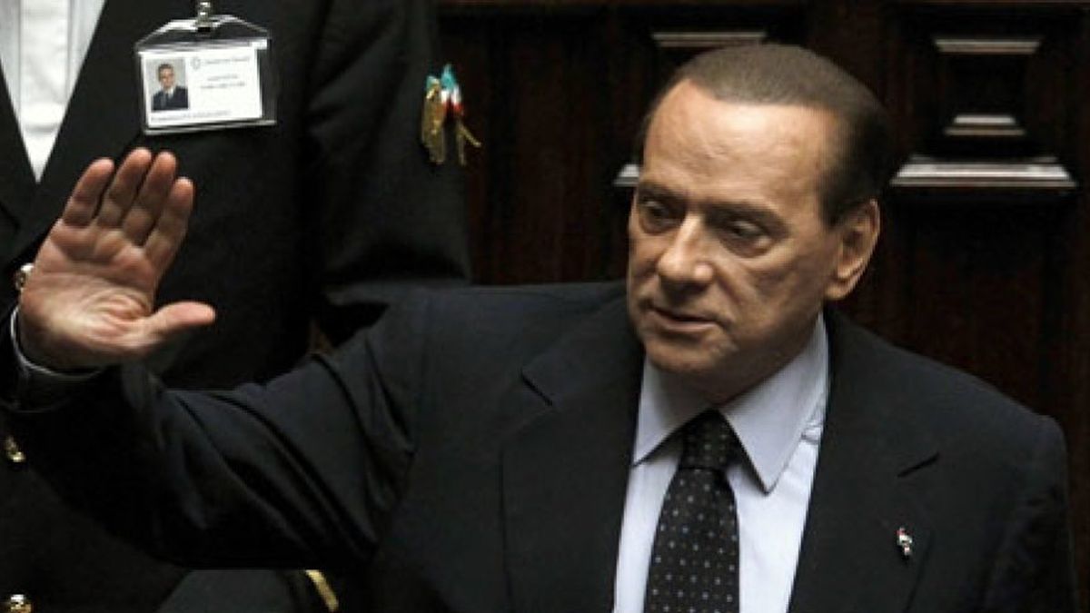 Berlusconi asegura que Europa debe solucionar la crisis económica de Italia
