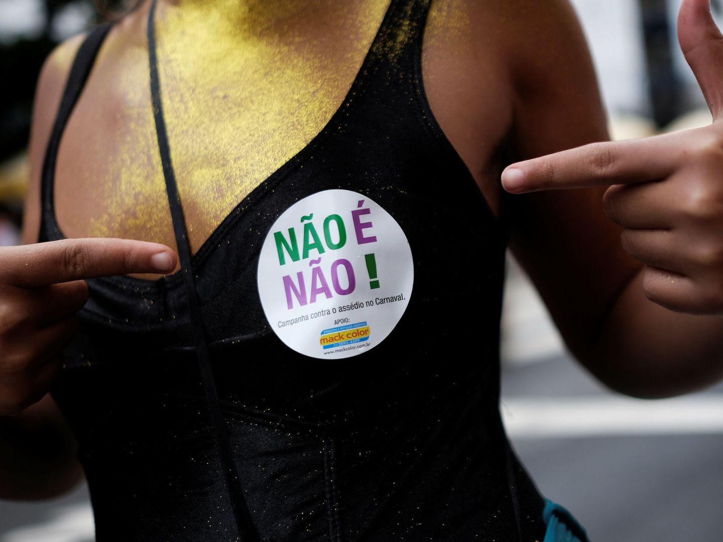 Una pegatina del 'No es no' en el carnaval de Sao Paulo | Reuters