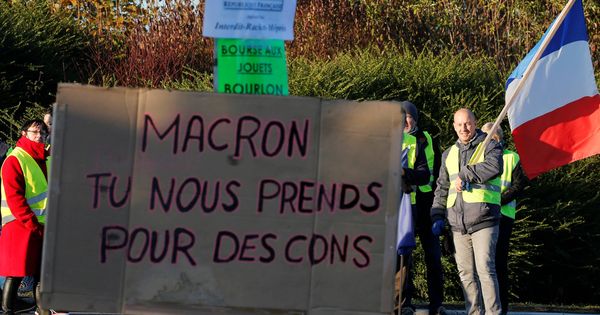 Foto: Protestas contra Macron en Francia. (EFE)