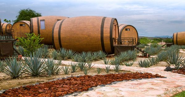 Foto: Los barriles gigantes que hacen de habitaciones en el Hotel Matices de Tequila (Foto: Facebook)