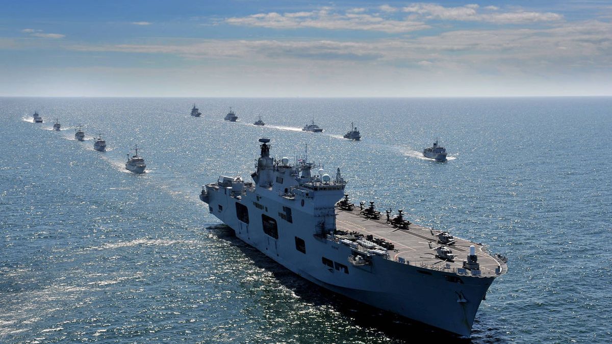 50 buques y 9.000 soldados: así se vive el mayor ensayo de guerra en el patio de Rusia