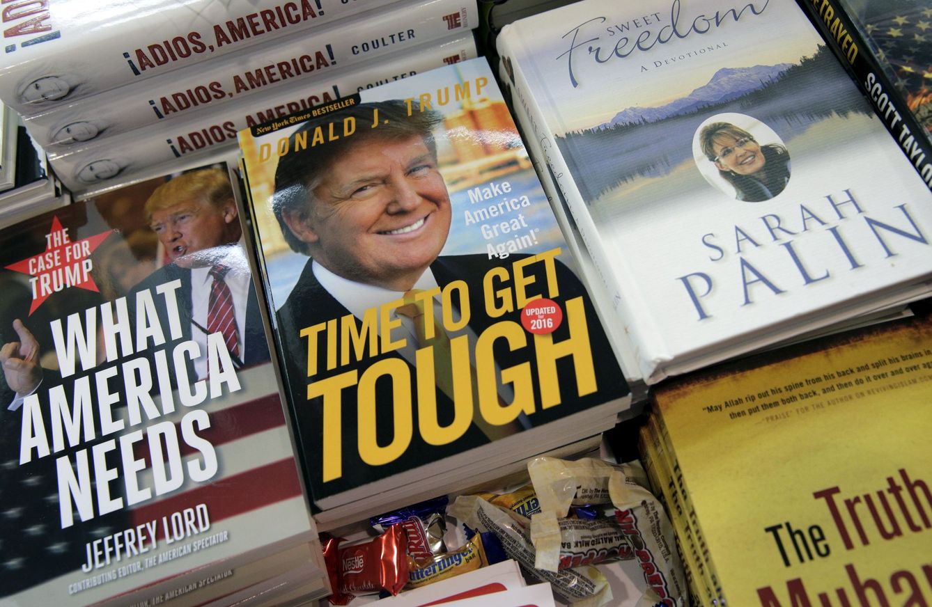 Libros sobre Trump. (Reuters)