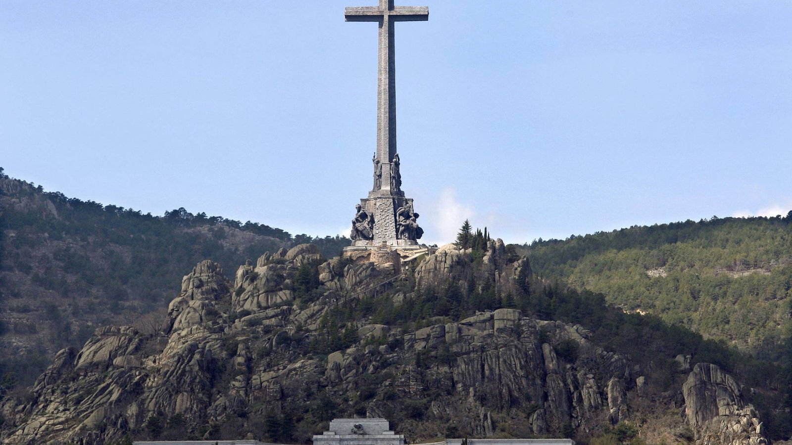 Foto: Fotografía de archivo del Valle de los Caídos, en Madrid. (Efe) 