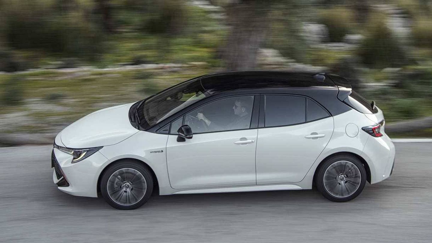 El éxito del Toyota Corolla híbrido ha llevado a Toyota a la tercera posición del mercado español. 