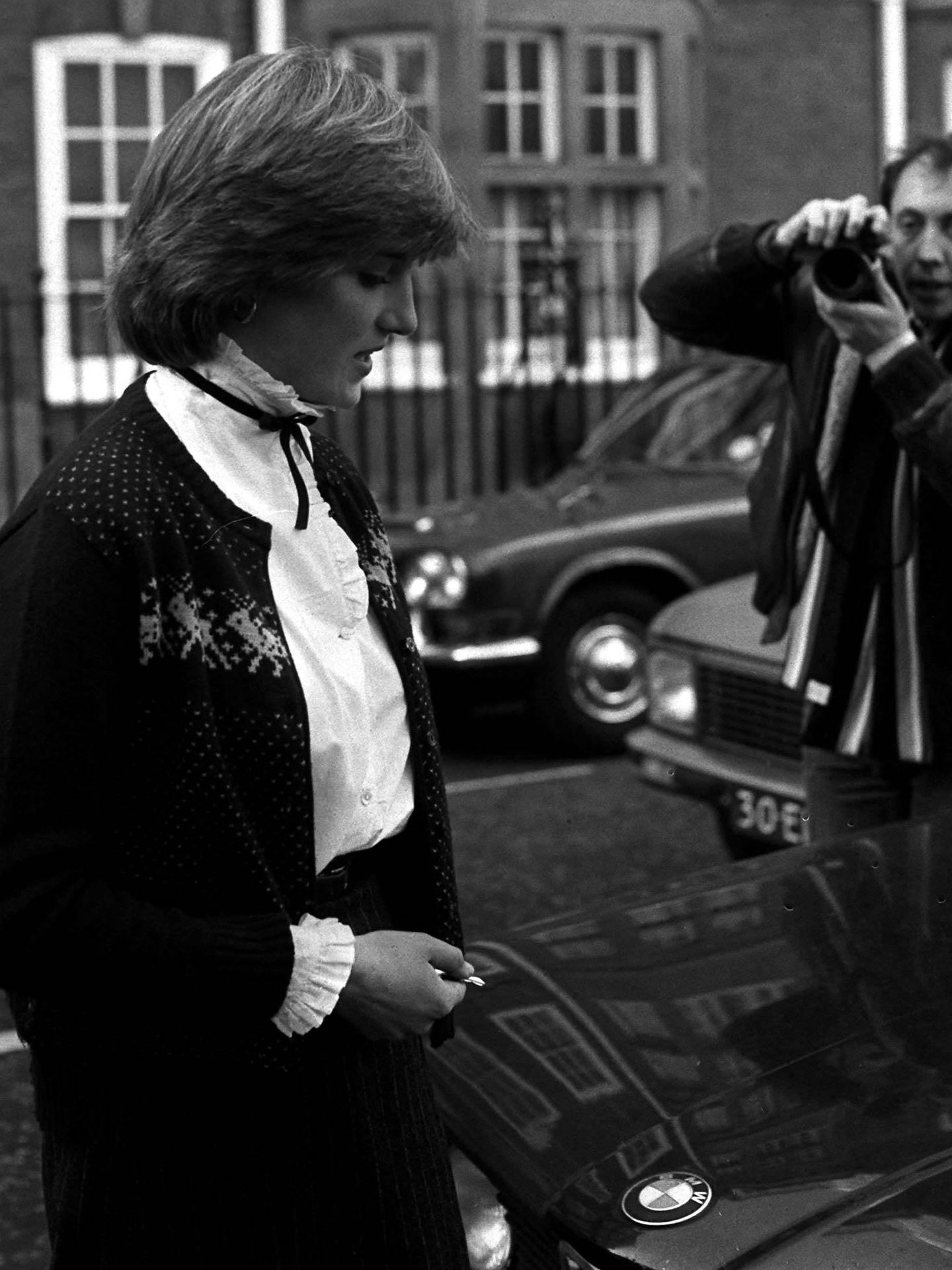 Diana de Gales, perseguida por la prensa en 1980. (Cordon Press)