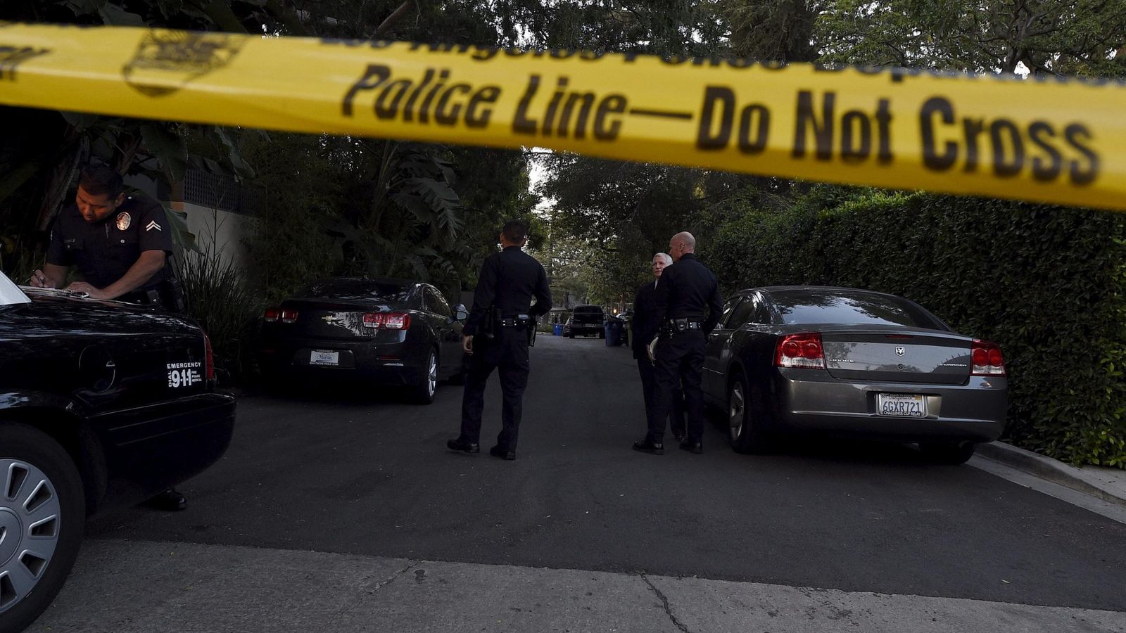 Foto: La policía acordona la casa de Los Ángeles donde ha sido encontrado el cuerpo de Andrew Getty (REUTERS)