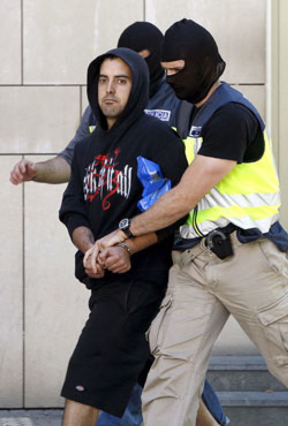 Foto: Garzón envía a prisión a los 3 etarras detenidos con 75 kilos de explosivos