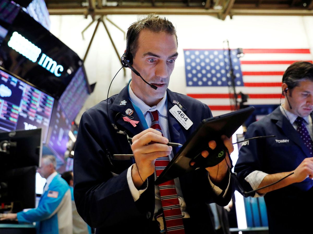 Foto: Un trader en la bolsa de Nueva York. (Reuters)