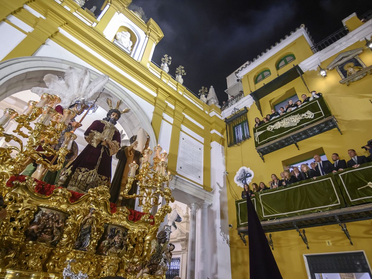 Foto: Vista de La Macarena en la Semana Santa de Sevilla. (EFE/Raúl Caro)