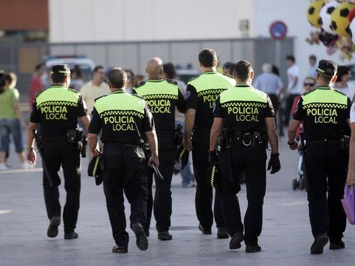 Foto: El sueldo de la Policía Local de Aragón es uno de los más altos de España (EFE)