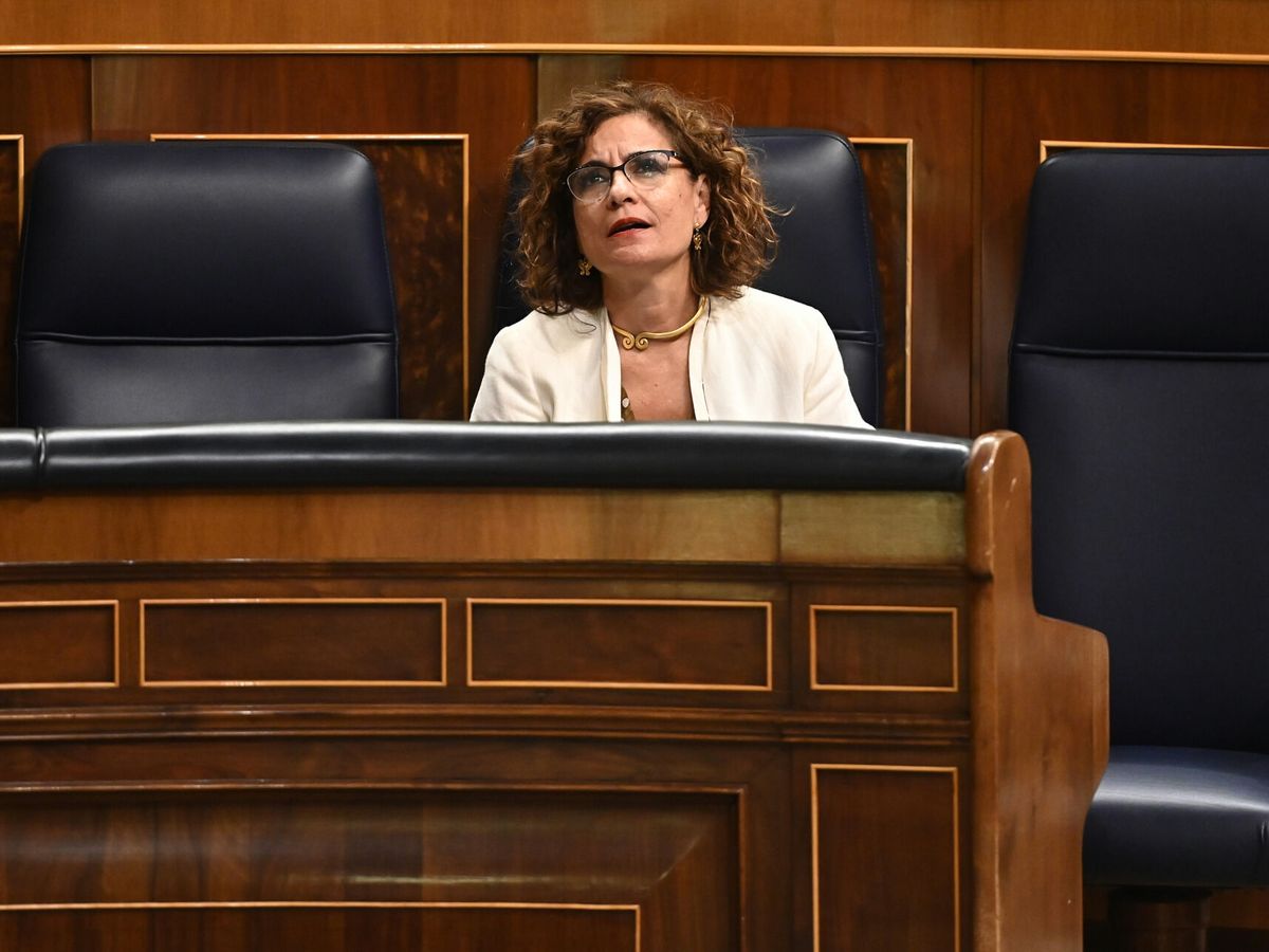 Foto: María Jesús Montero, en el Congreso, el martes. (EFE/Fernando Villar)