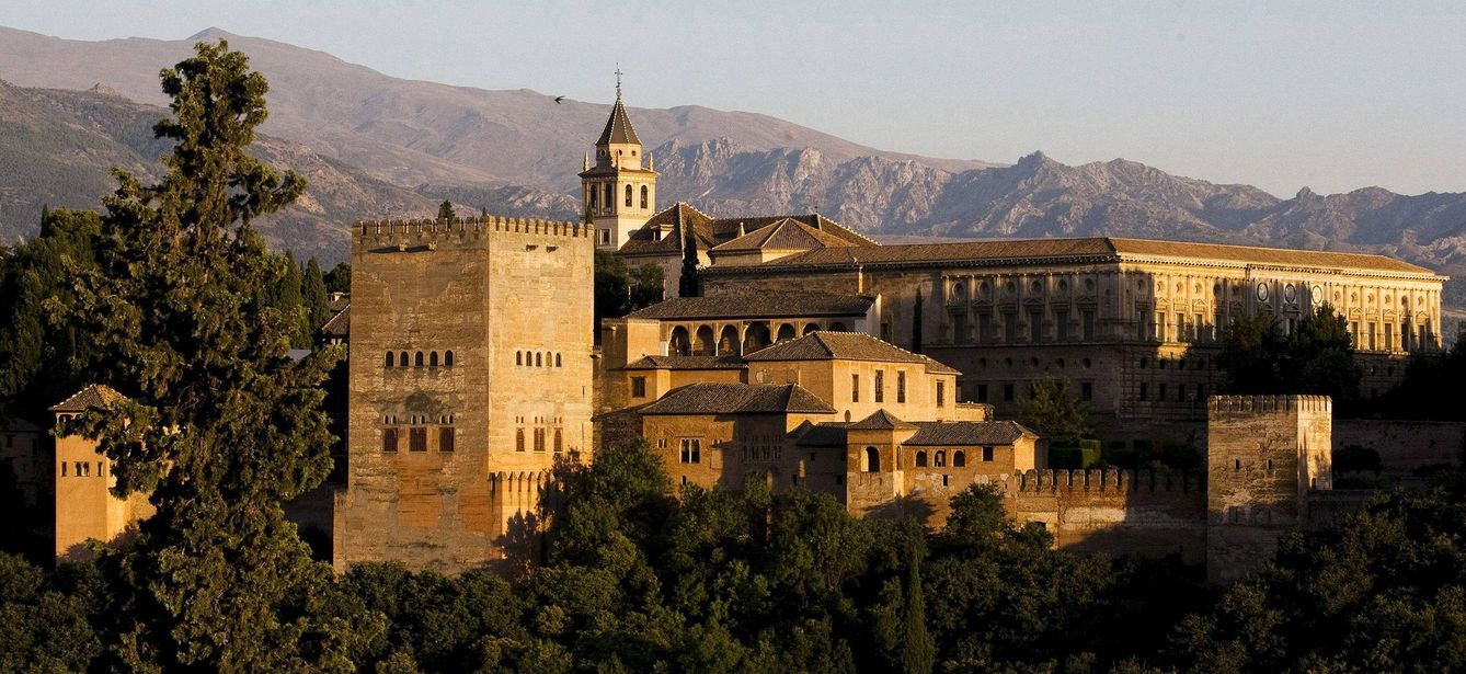 Vista panorámica de la Alhambra. (EFE)