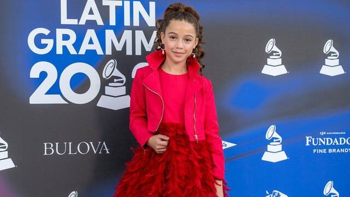 Sandra Valero posa en la alfombra roja de los Latin Grammy 2023. (Cortesía)