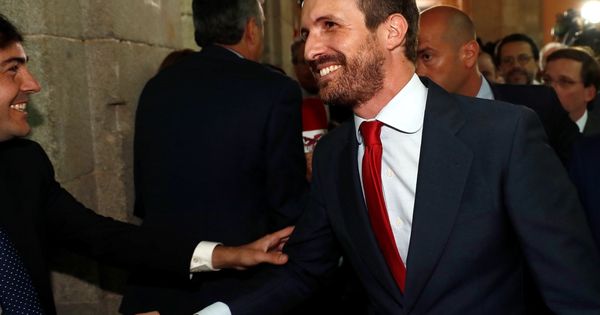 Foto: El presidente del PP, Pablo Casado, a su llegada este lunes a la Real Casa de Correos de Madrid. (EFE)