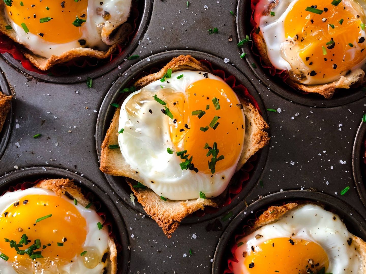  Incluir huevos en el desayuno evita picoteos innecesarios o atracones (Unsplash)