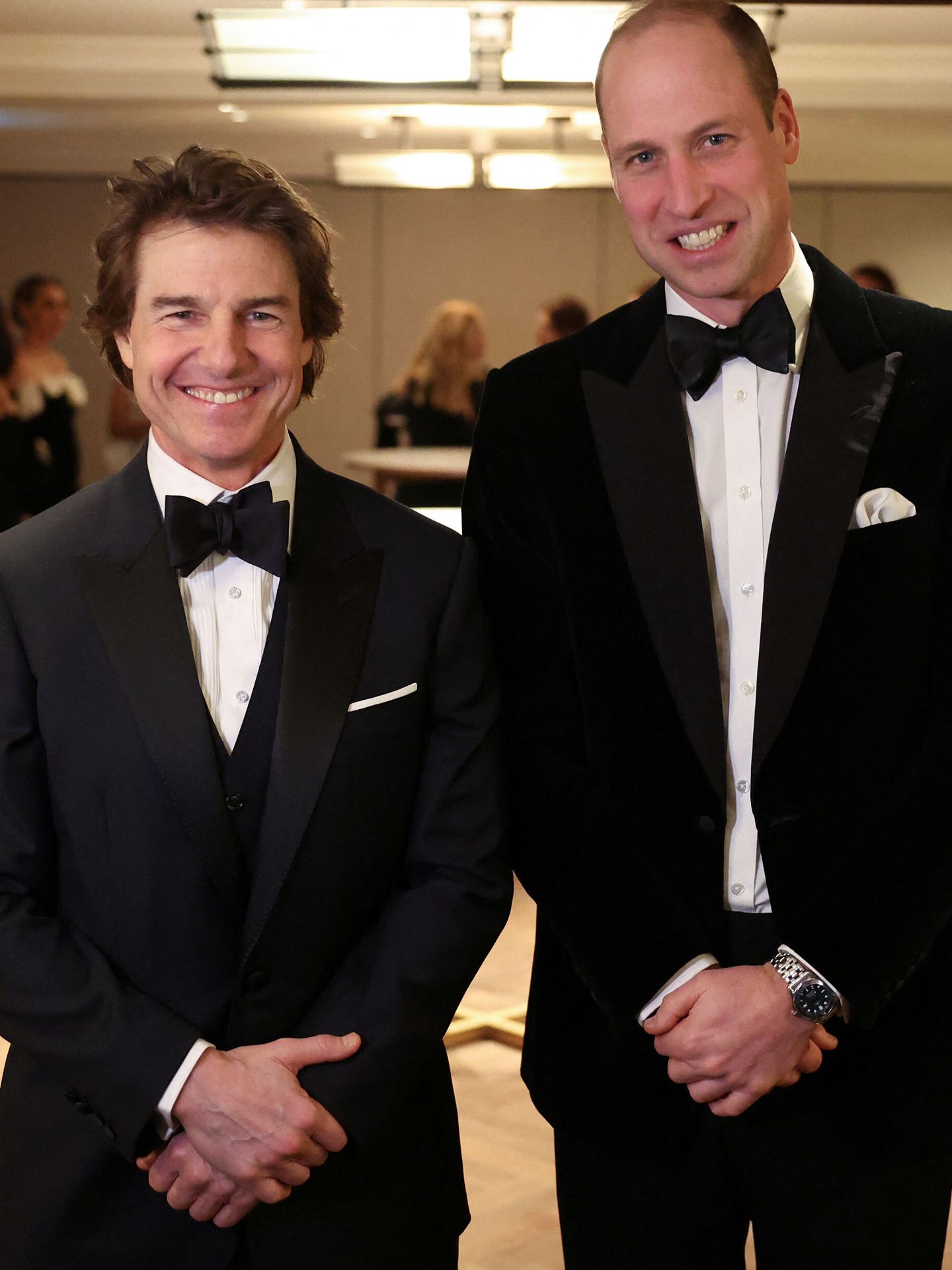 El príncipe Guillermo y el actor Tom Cruise, en la cena de gala de London Air Ambulance el pasado 7 de febrero. (Reuters/Pool/Daniel Leal)