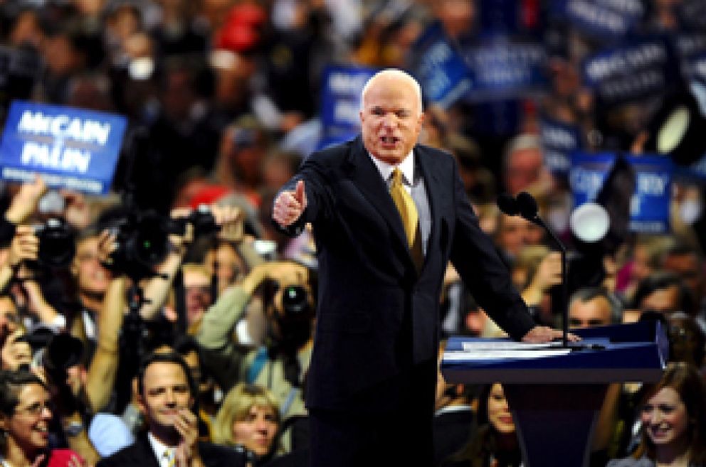 Foto: McCain acepta la candidatura de su partido y promete lucha
