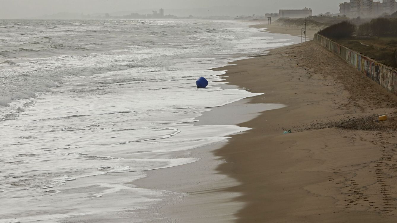 Foto: Las playas de El Saler han perdido setenta metros de ancho desde 1965. (EFE)