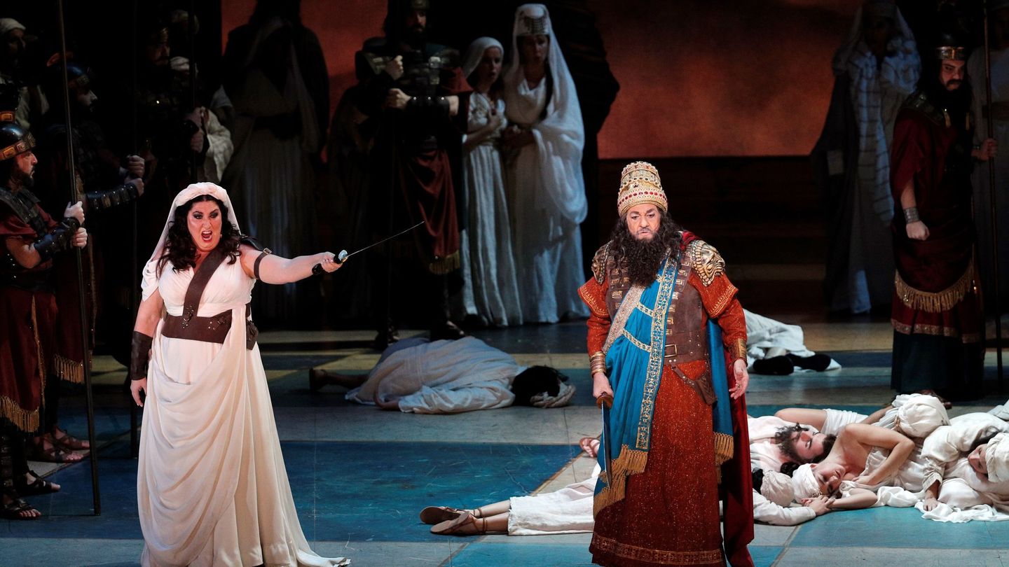 Domingo, en el ensayo general de la ópera de Verdi 'Nabucco'. (EFE)