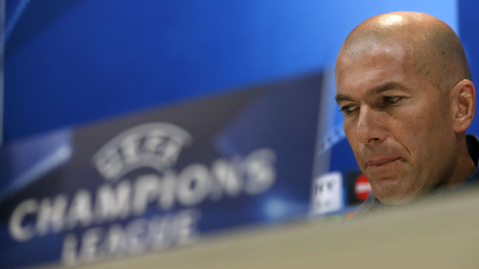 Foto: Zidane, durante la rueda de prensa previa al partido contra el Wolfsburgo. (EFE)