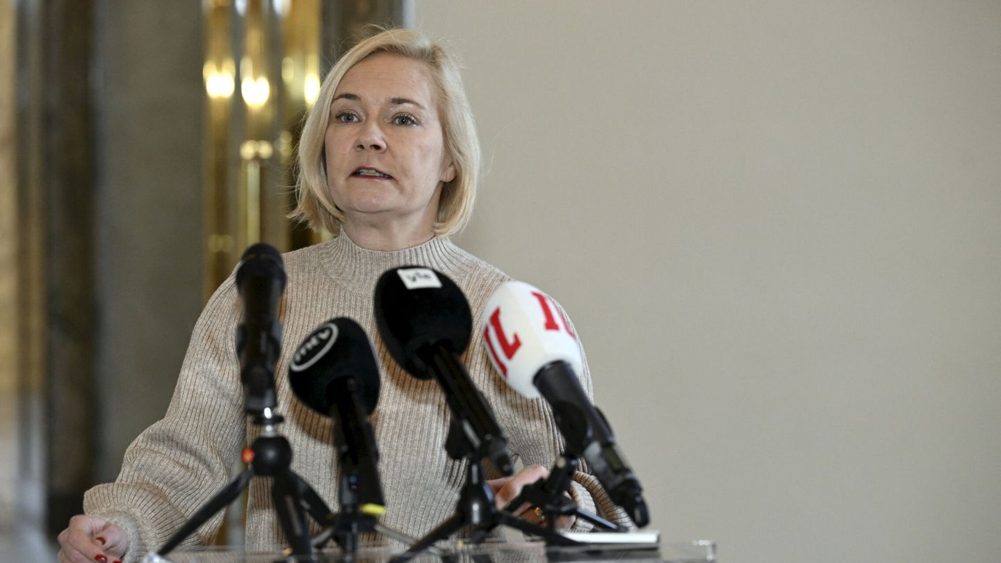 Finnish Interior Minister Mari Rantanen speaks during a press conference about the situation at Finland's eastern border stations, in Helsinki, Finland, on February 8, 2024. The Interior Ministry announced that Finland will continue the closure of the border with Russia until April 14, 2024. Lehtikuva Heikki Saukkomaa via REUTERS      ATTENTION EDITORS - THIS IMAGE WAS PROVIDED BY A THIRD PARTY. NO THIRD PARTY SALES. NOT FOR USE BY REUTERS THIRD PARTY DISTRIBUTORS. FINLAND OUT. NO COMMERCIAL OR EDITORIAL SALES IN FINLAND.