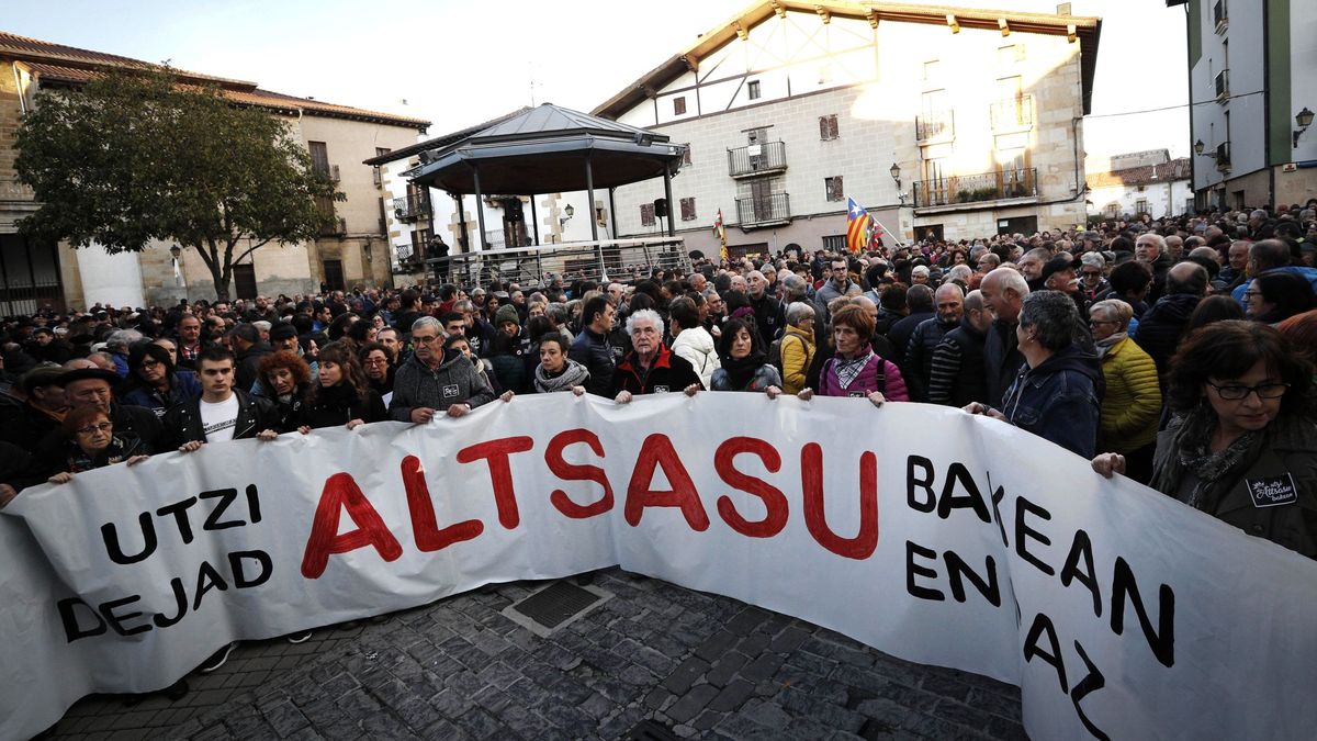 Tensión en Alsasua entre el acto de España Ciudadana y la manifestación de rechazo