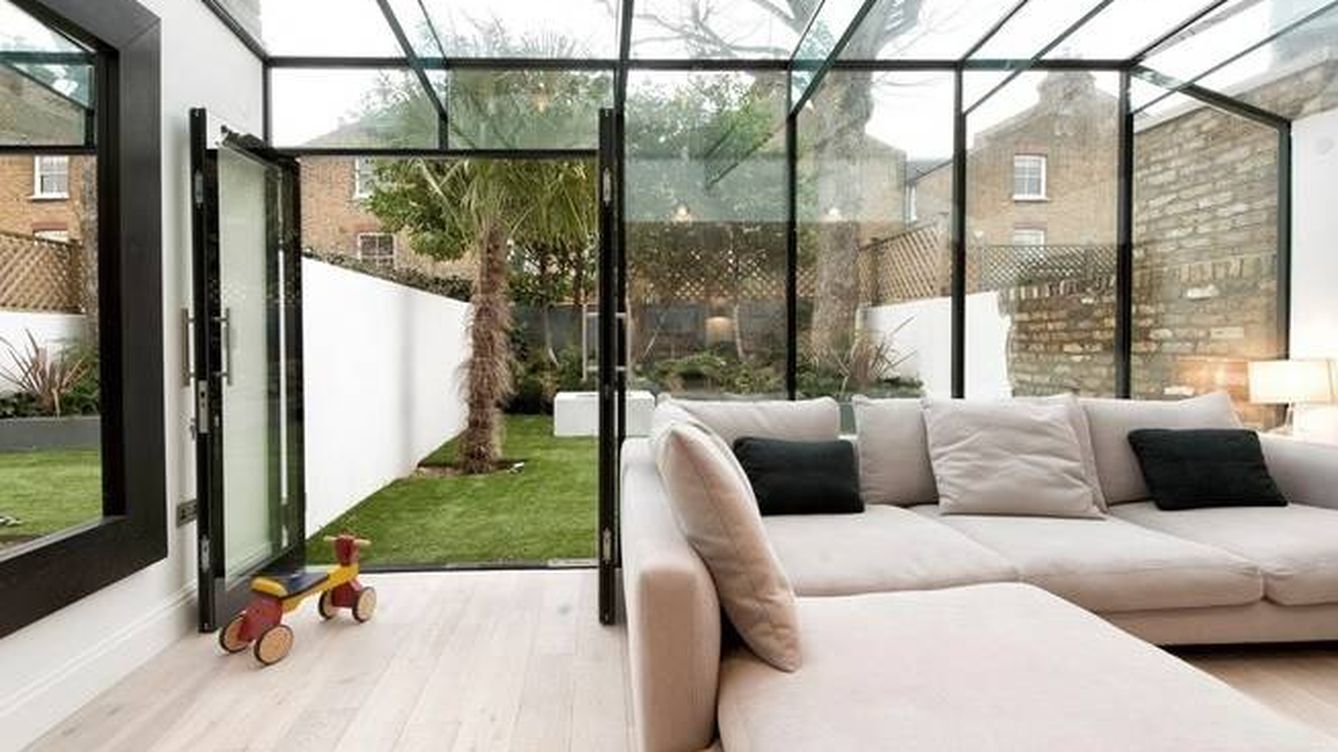 Cerramiento de terraza o un patio exterior: así puedes ganar metros en tu casa